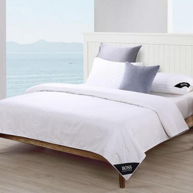HUGO BOSS壓花LOGO桑蠶絲被